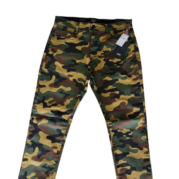 Men’s Switch Remarkable Camo Slim Fit Pants 34x32 NWT - Picture 2 of 11